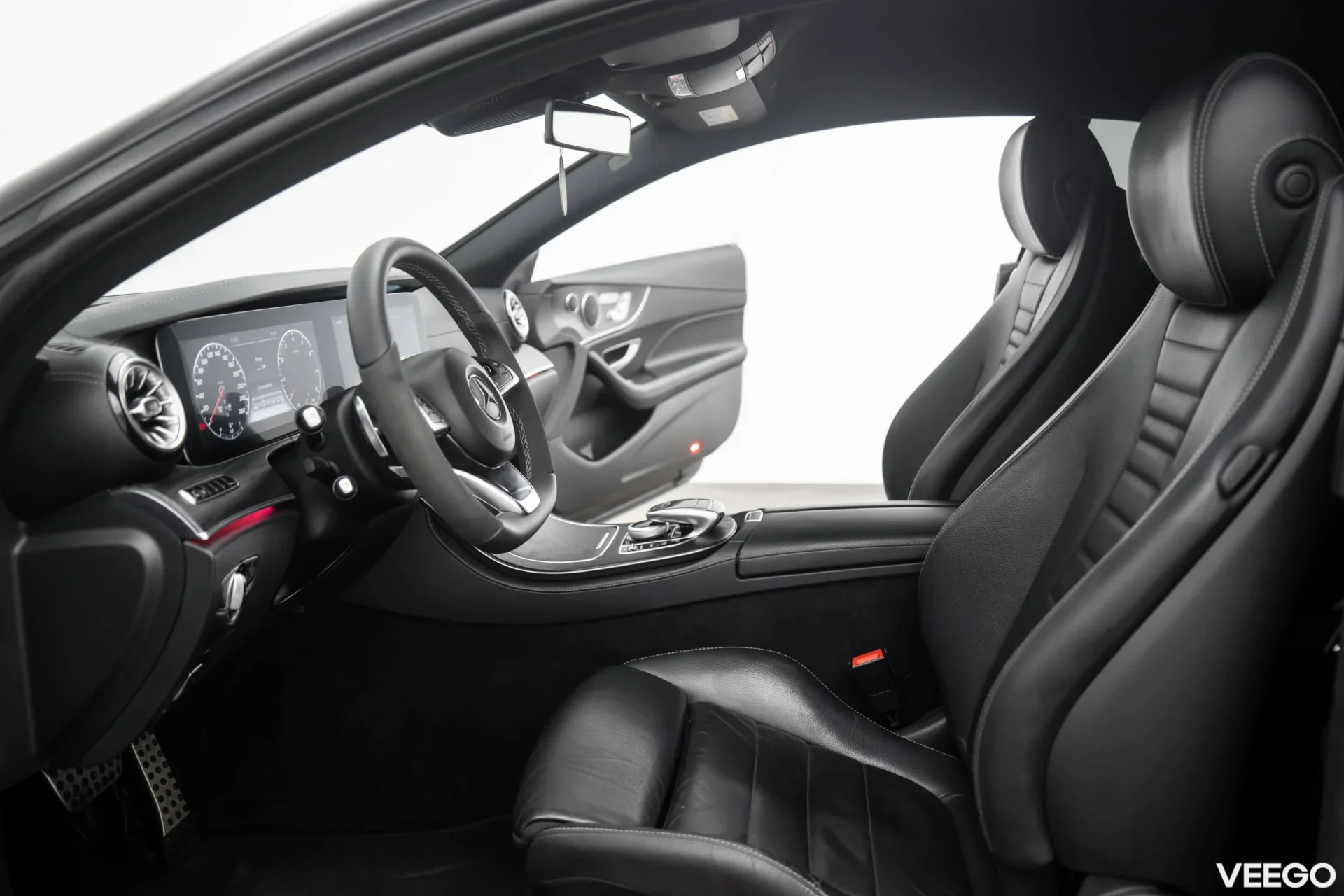 Mercedes-Benz E400 Coupe 4Matic AMG 3.0 245kW