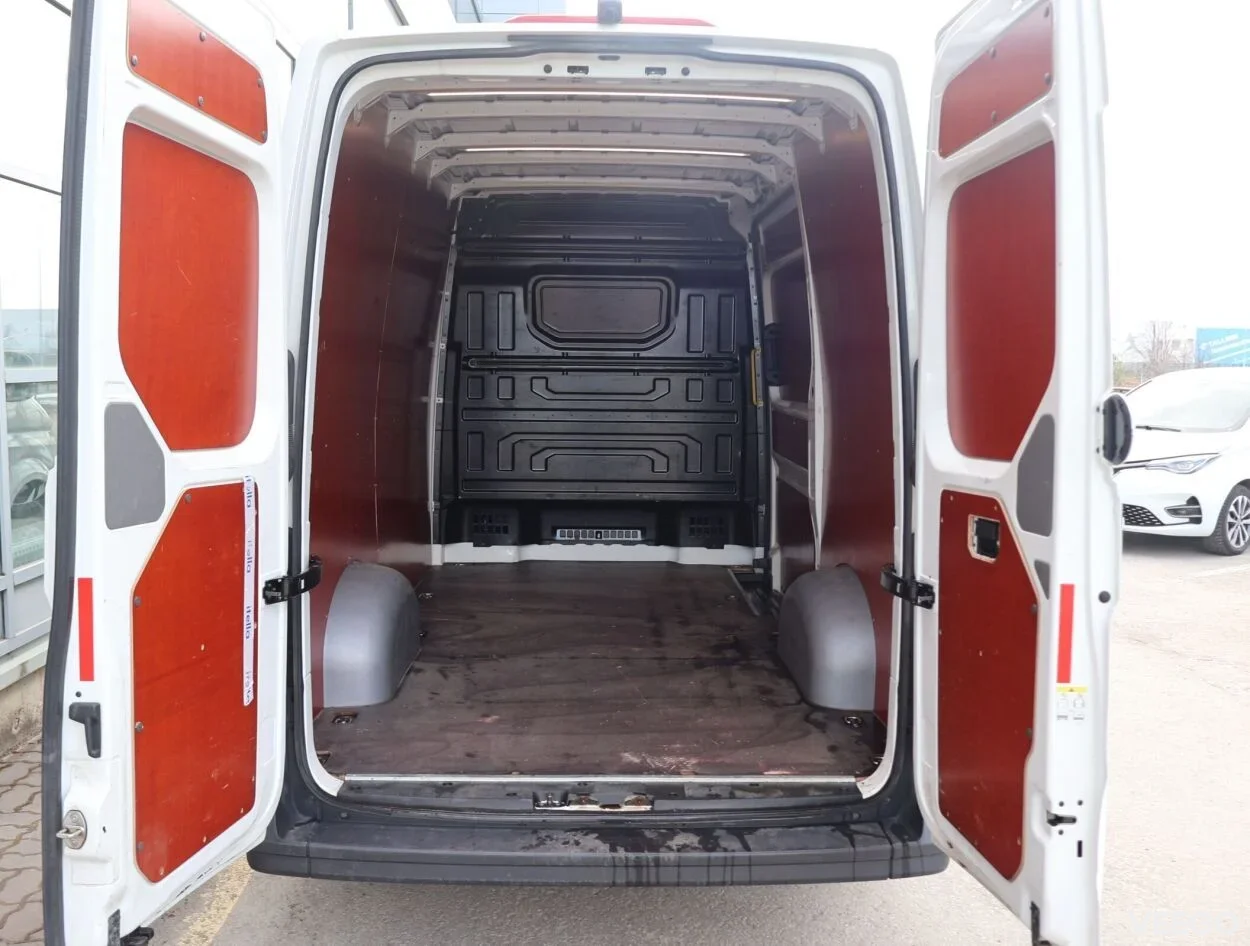 Volkswagen Crafter L3H3 2 103kW