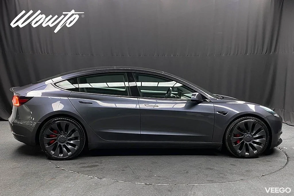 Tesla Model 3 Performance 513HK /FSD /Moms /4.95% 377kW