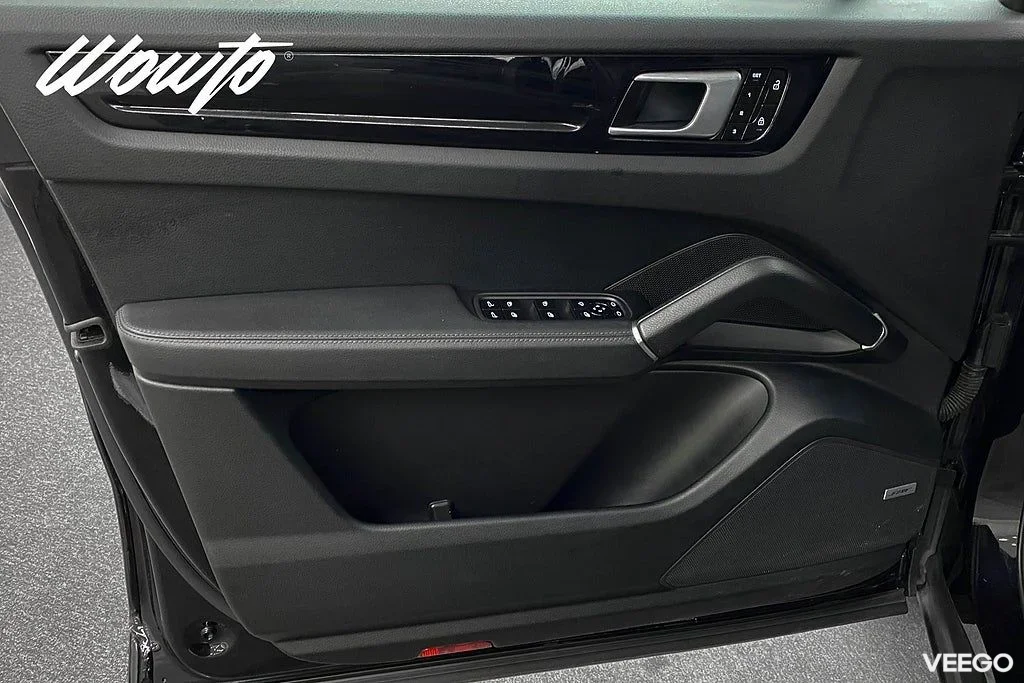 Porsche Cayenne 340HK /Bose /Pano /Drag /14-Vägs /Värmare /4.95% 250kW