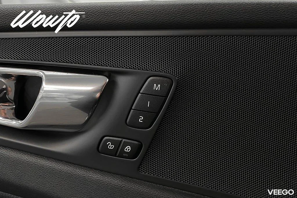 Volvo XC60 D4 190HK Momentum Adv /Drag /B-Kamera /4.95% 140kW