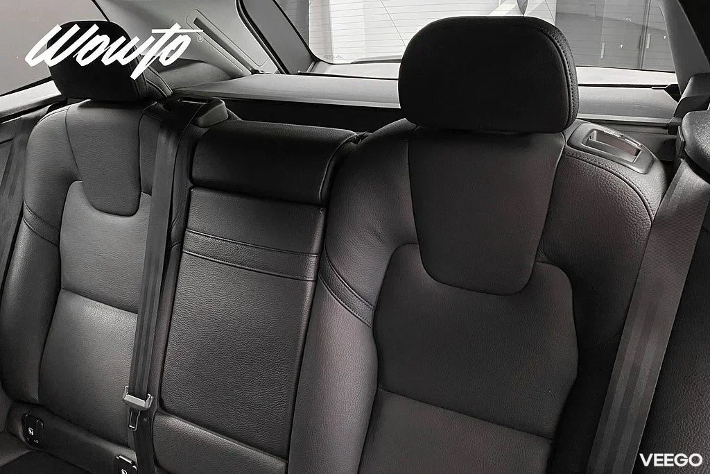 Volvo XC60 D4 190HK Momentum Adv /Drag /B-Kamera /4.95% 140kW