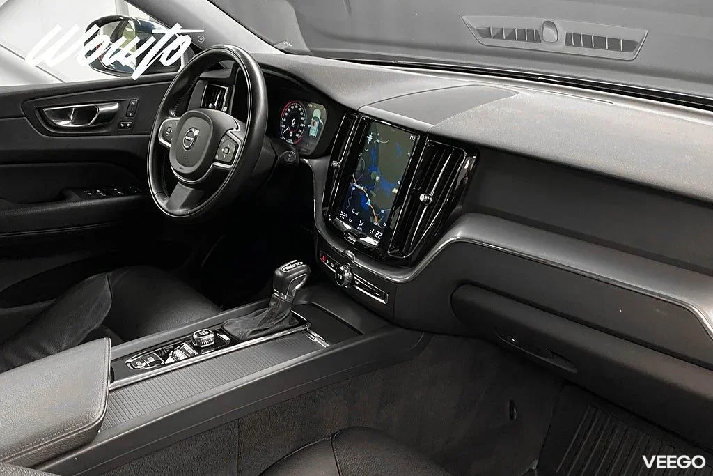 Volvo XC60 D4 190HK Momentum Adv /Drag /B-Kamera /4.95% 140kW