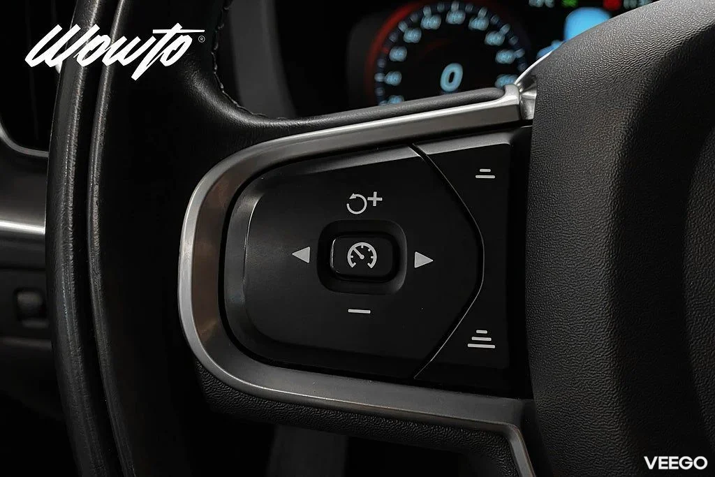 Volvo XC60 D4 190HK Momentum Adv /Drag /B-Kamera /4.95% 140kW