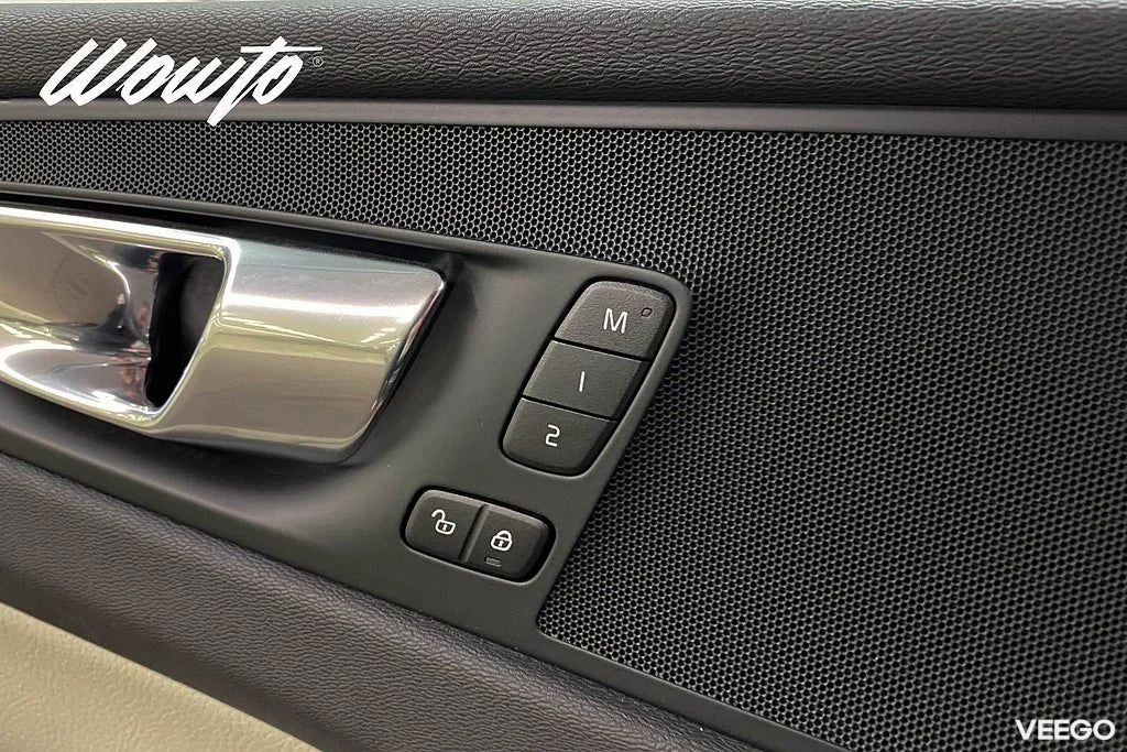 Volvo XC60 B4 AWD 197HK Inscription /HuD /Pano /360 /4.95% 145kW