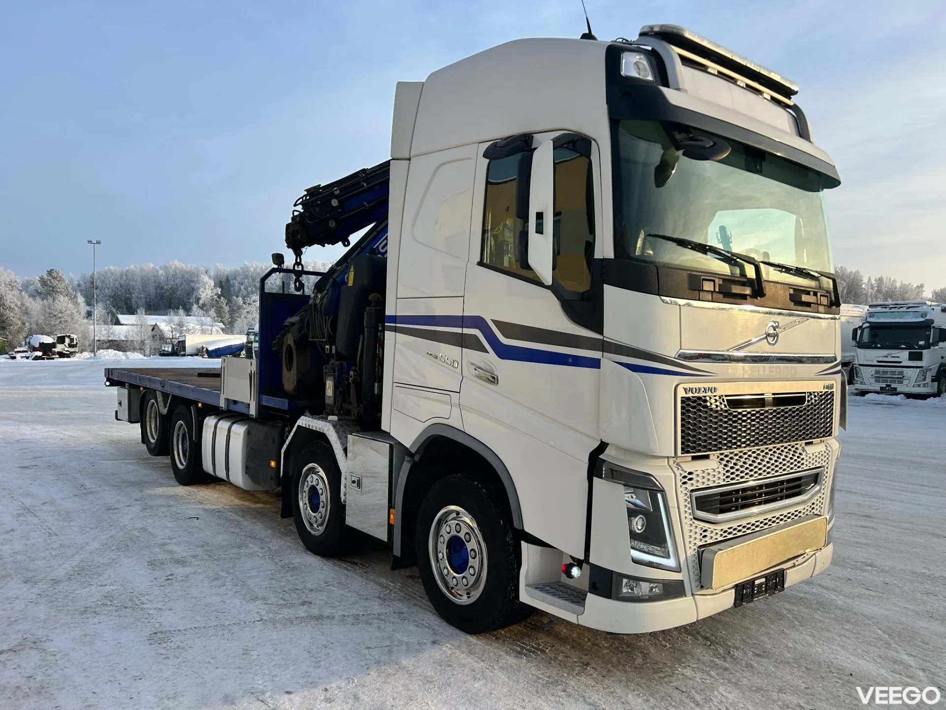 Volvo FH550 8X2 EURO6 + FASSI F660 + JIB 413kW