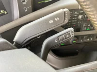 Volvo FH550 8X2 EURO6 + FASSI F660 + JIB 413kW thumbnail