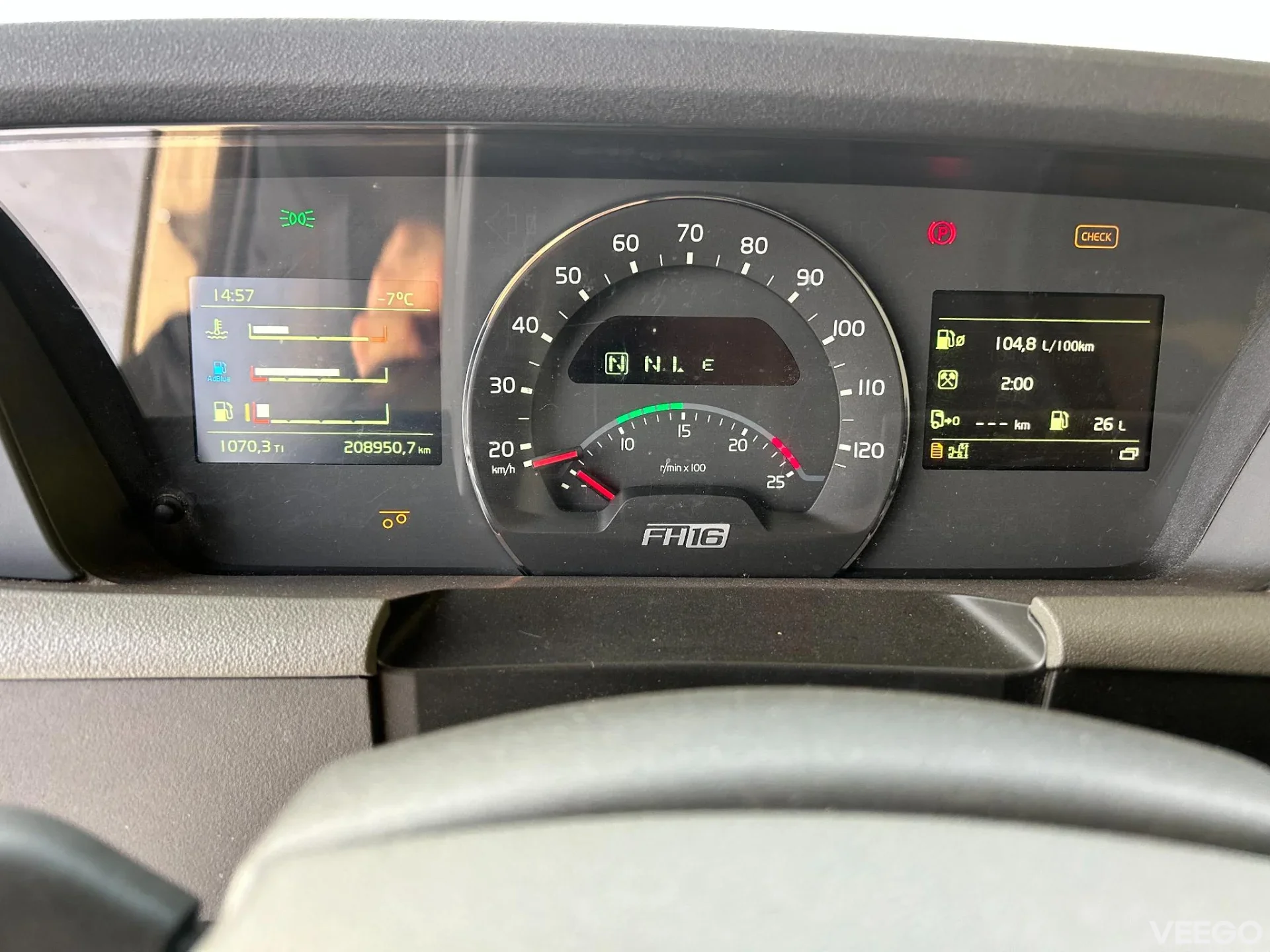 Volvo FH550 8X2 EURO6 + FASSI F660 + JIB 413kW