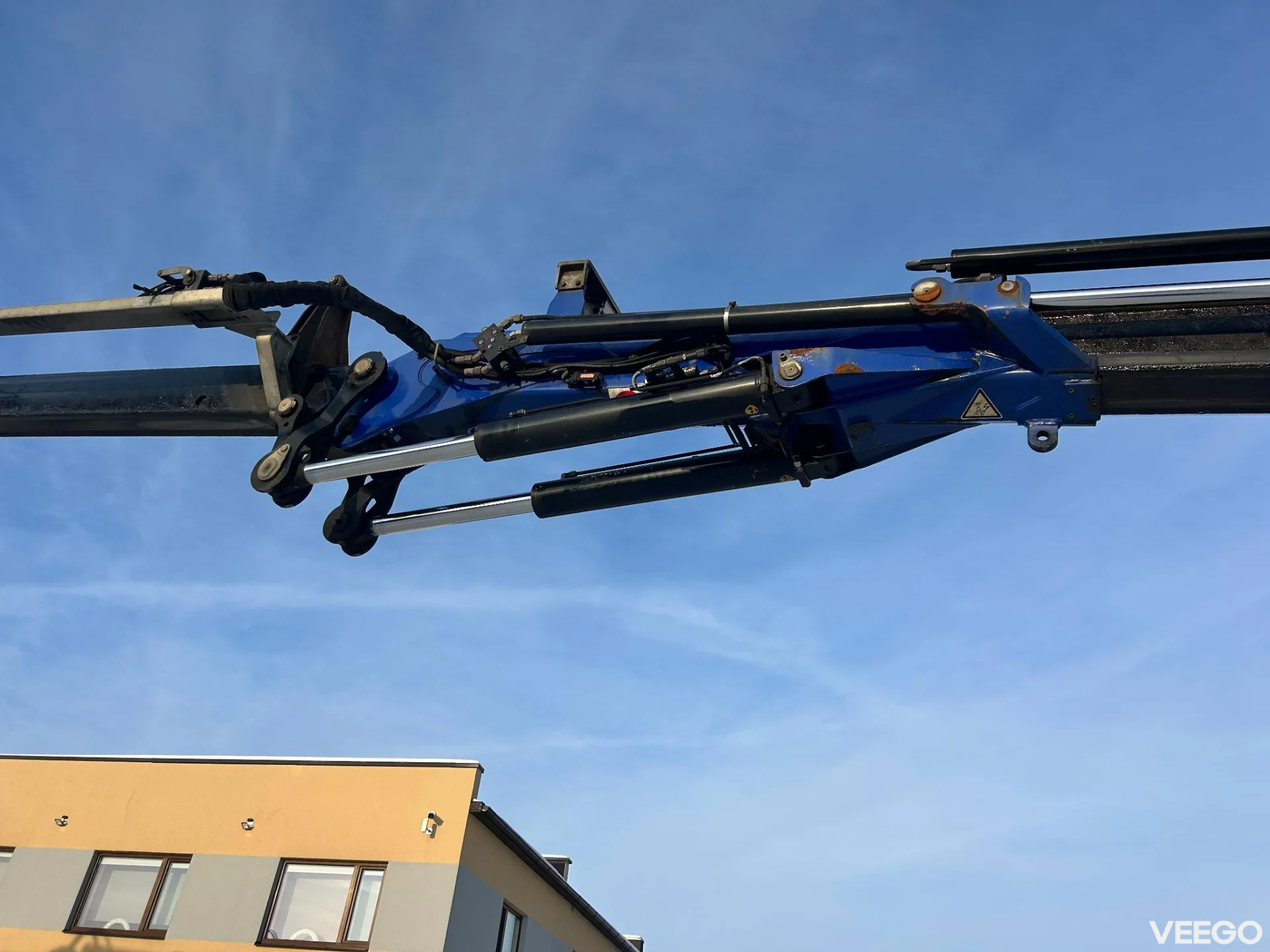 Volvo FH550 8X2 EURO6 + FASSI F660 + JIB 413kW