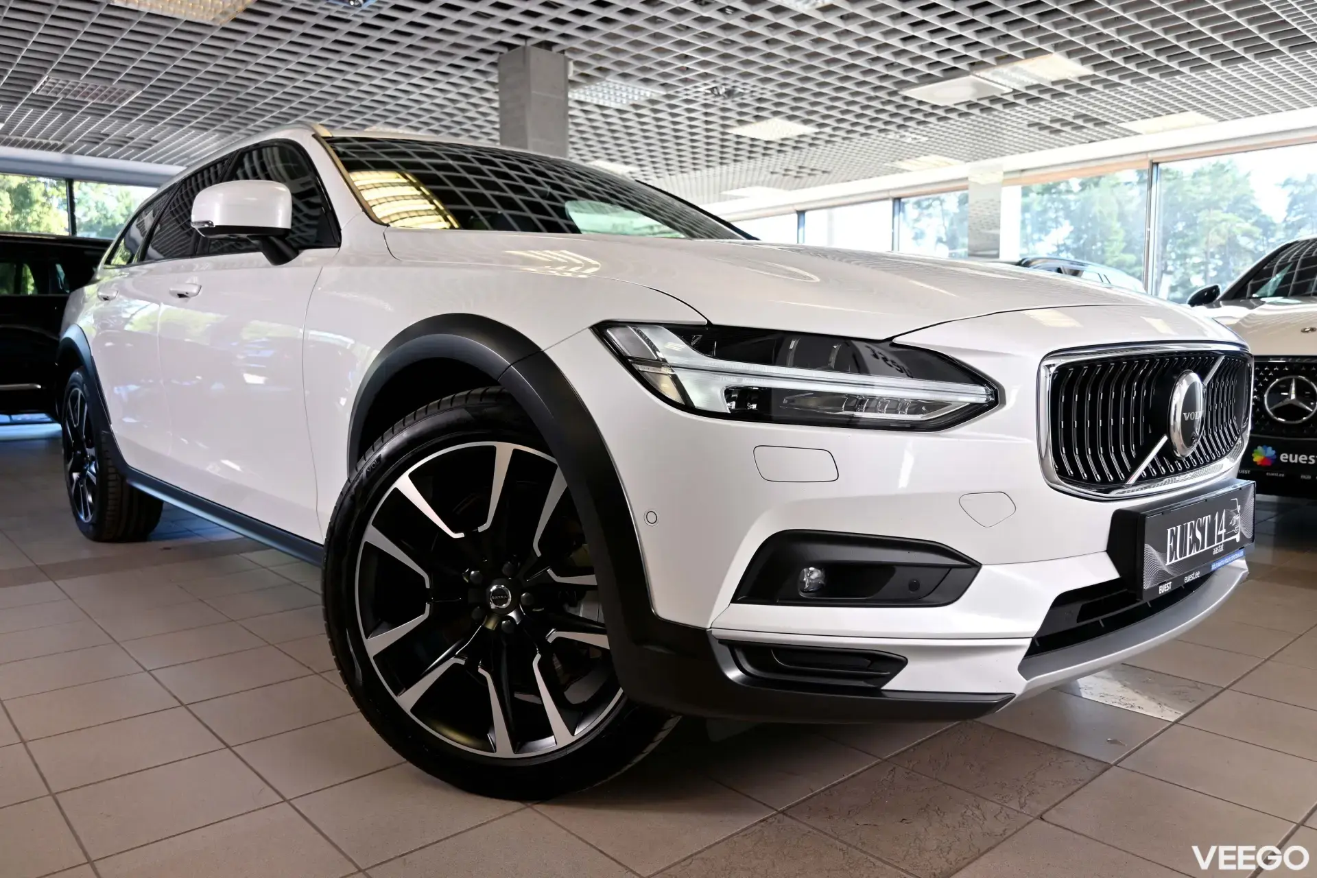 Volvo V90 Cross Country AWD H&K ULTIMATE BRIGHT INTELLI 2 145kW