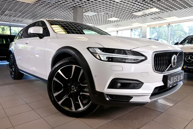 Image of Volvo V90 Cross Country AWD H&K ULTIMATE BRIGHT INTELLI 2 145kW