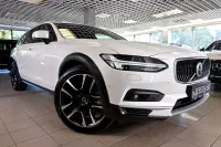 Volvo V90 Cross Country AWD H&K ULTIMATE BRIGHT INTELLI 2 145kW thumbnail