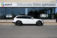 Volvo V90 Cross Country AWD H&K ULTIMATE BRIGHT INTELLI 2 145kW thumbnail