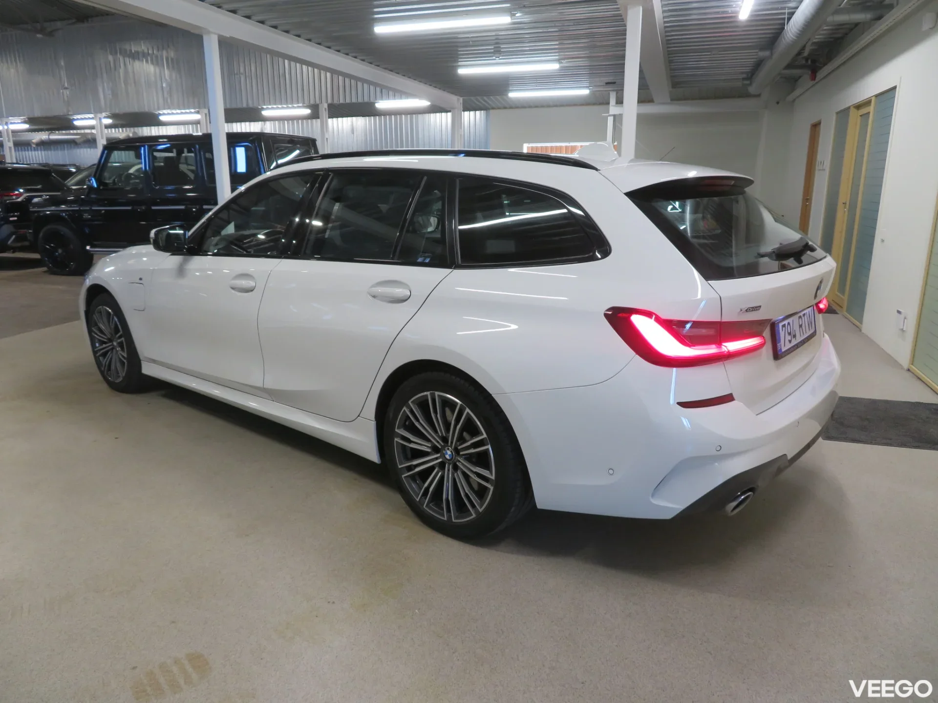 BMW 330 2.0 135kW