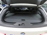 BMW 330 2.0 135kW thumbnail