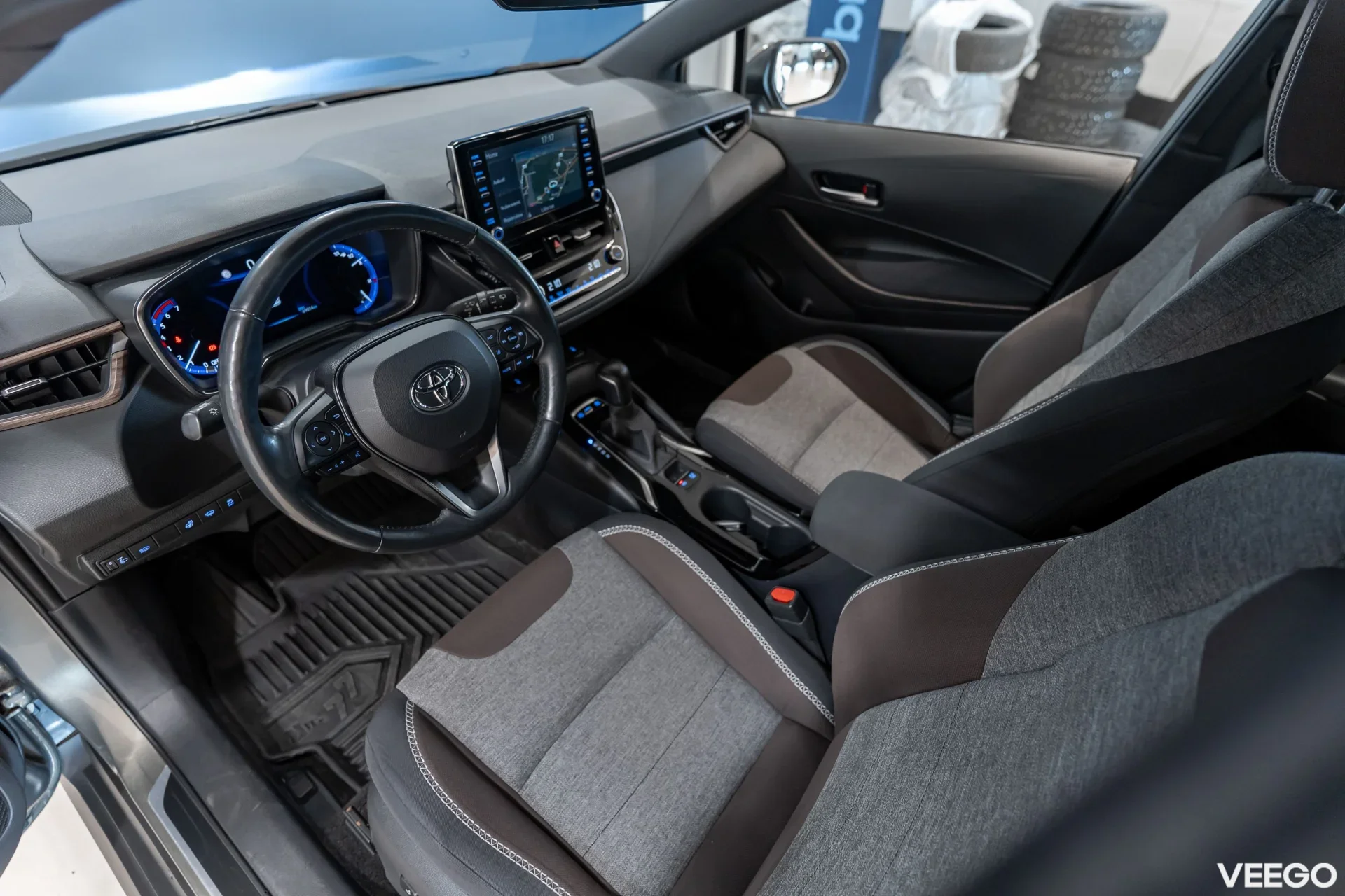 Toyota Corolla Hybrid TouringTrek 1.8 72kW