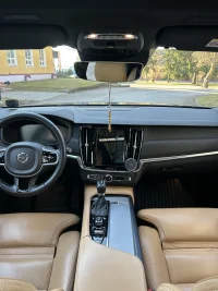 Volvo V90 Cross Country 2.0 140kW thumbnail