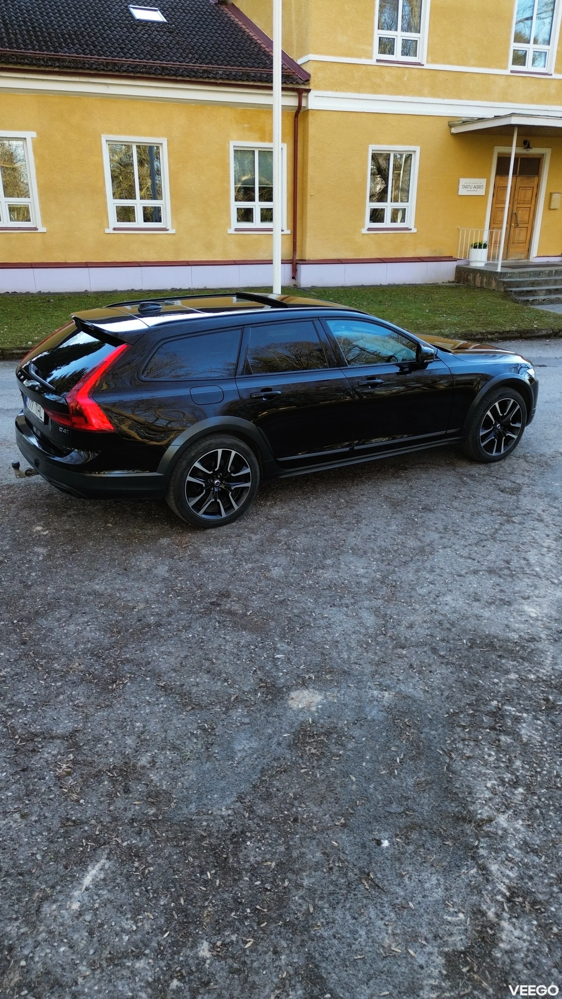 Volvo V90 Cross Country 2.0 140kW