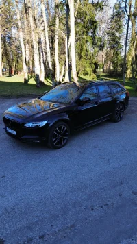 Volvo V90 Cross Country 2.0 140kW thumbnail