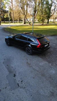 Volvo V90 Cross Country 2.0 140kW thumbnail