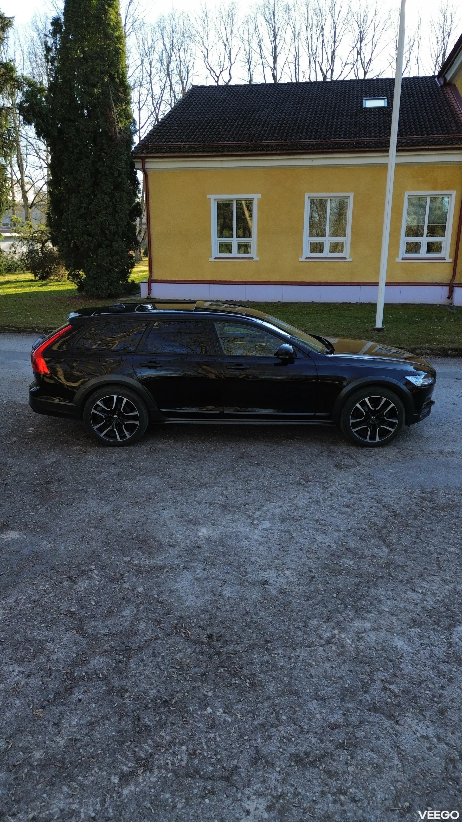 Volvo V90 Cross Country 2.0 140kW