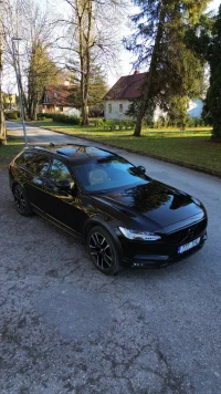Volvo V90 Cross Country 2.0 140kW thumbnail