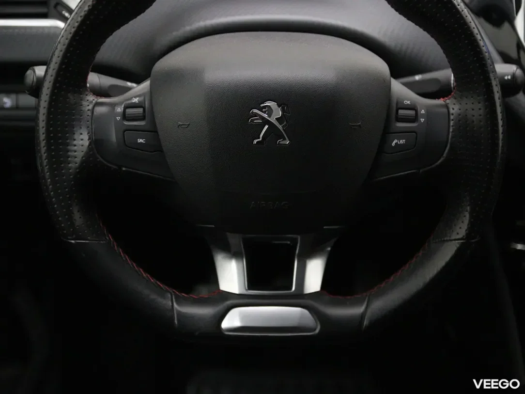 Peugeot 2008 1.2 96kW