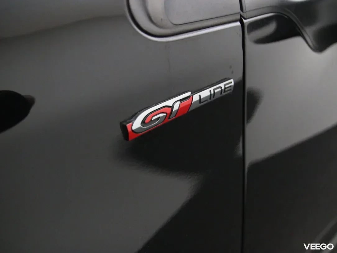 Peugeot 2008 1.2 96kW