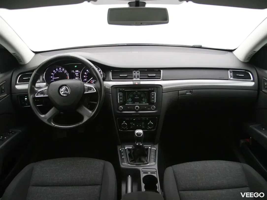 Skoda Superb 1.6 77kW