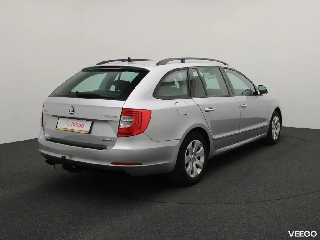 Skoda Superb 1.6 77kW