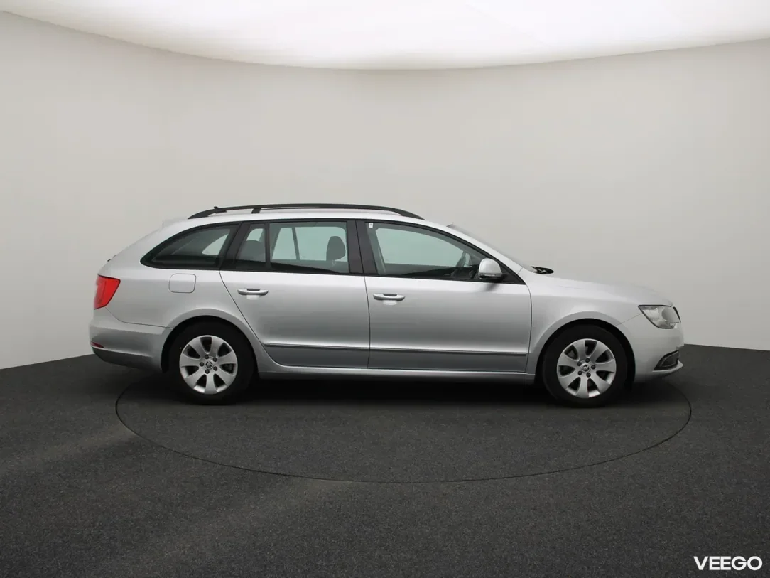 Skoda Superb 1.6 77kW