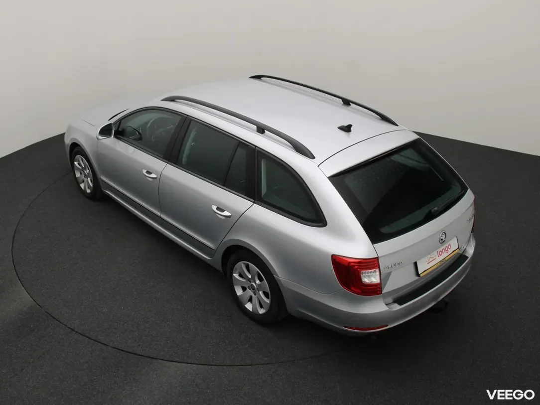 Skoda Superb 1.6 77kW