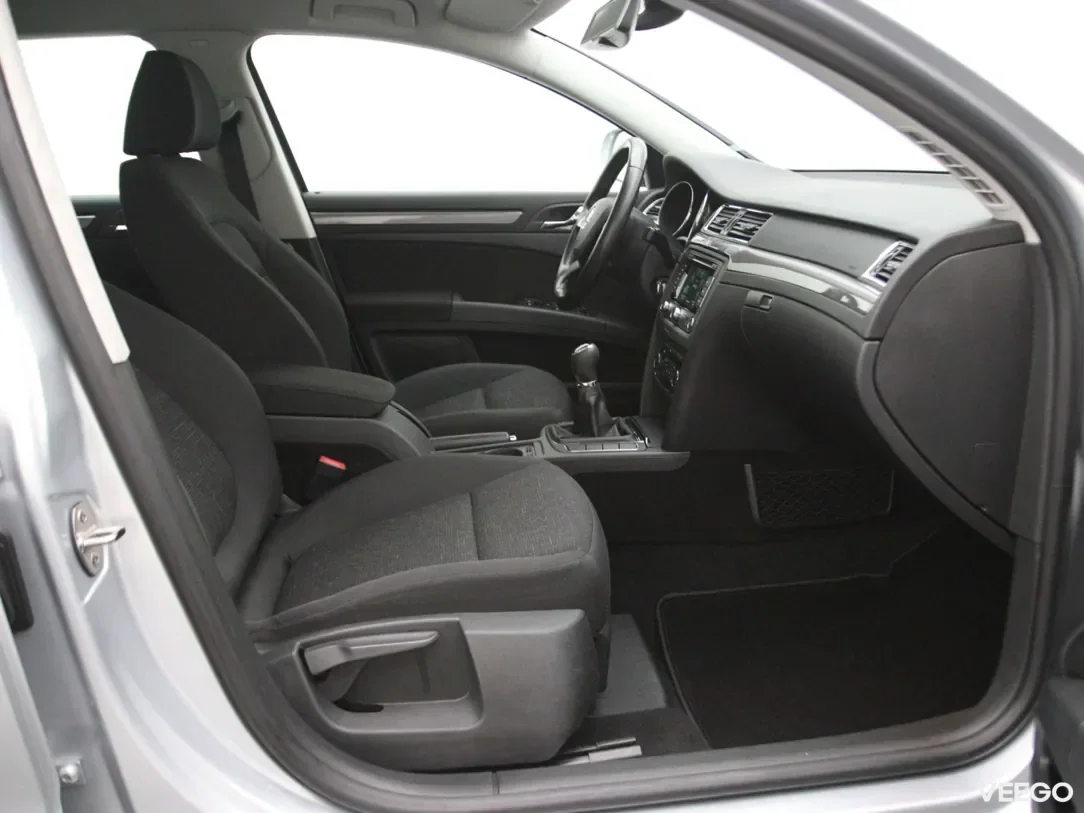 Skoda Superb 1.6 77kW