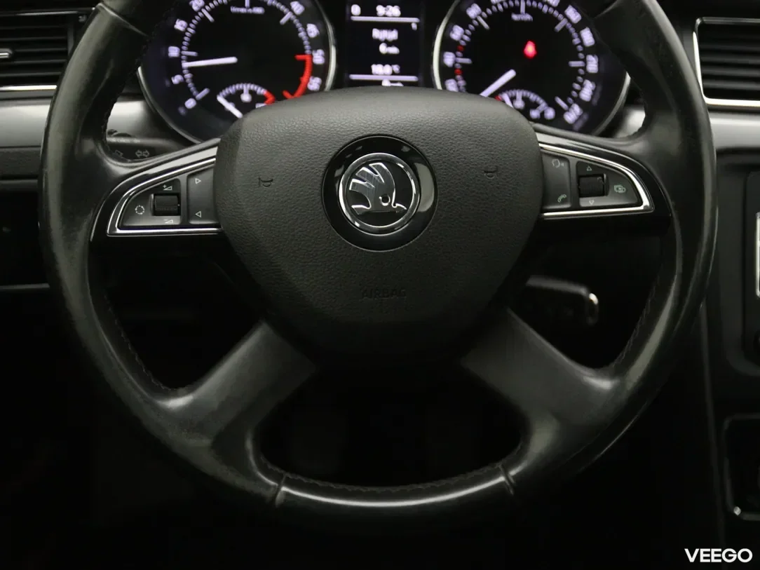 Skoda Superb 1.6 77kW