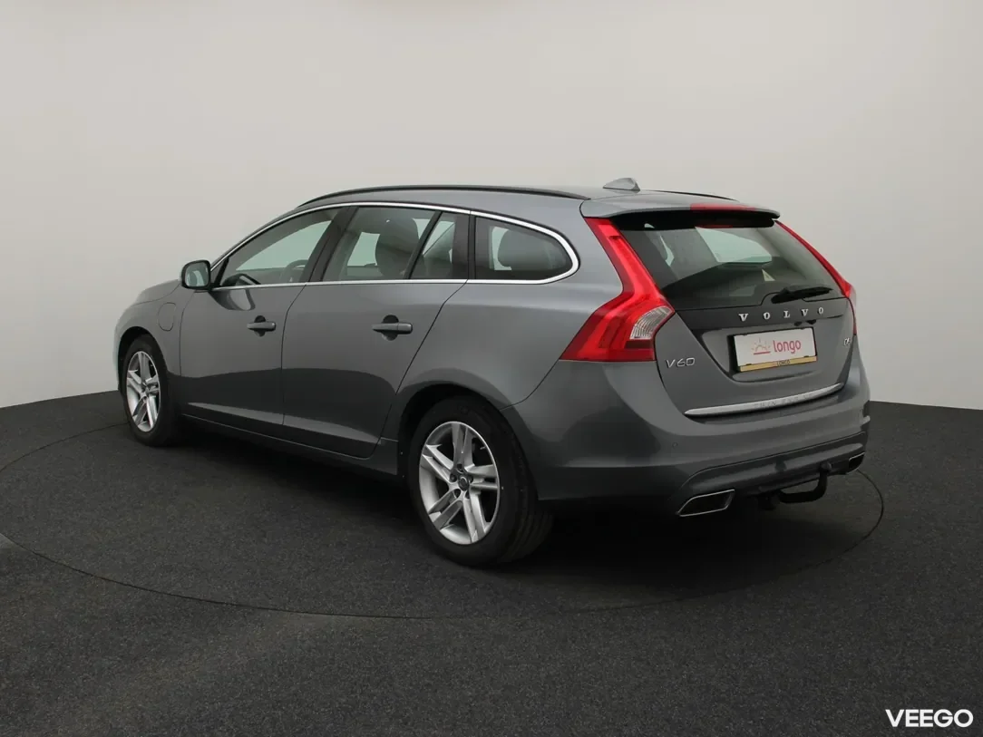 Volvo V60 2.4 212kW