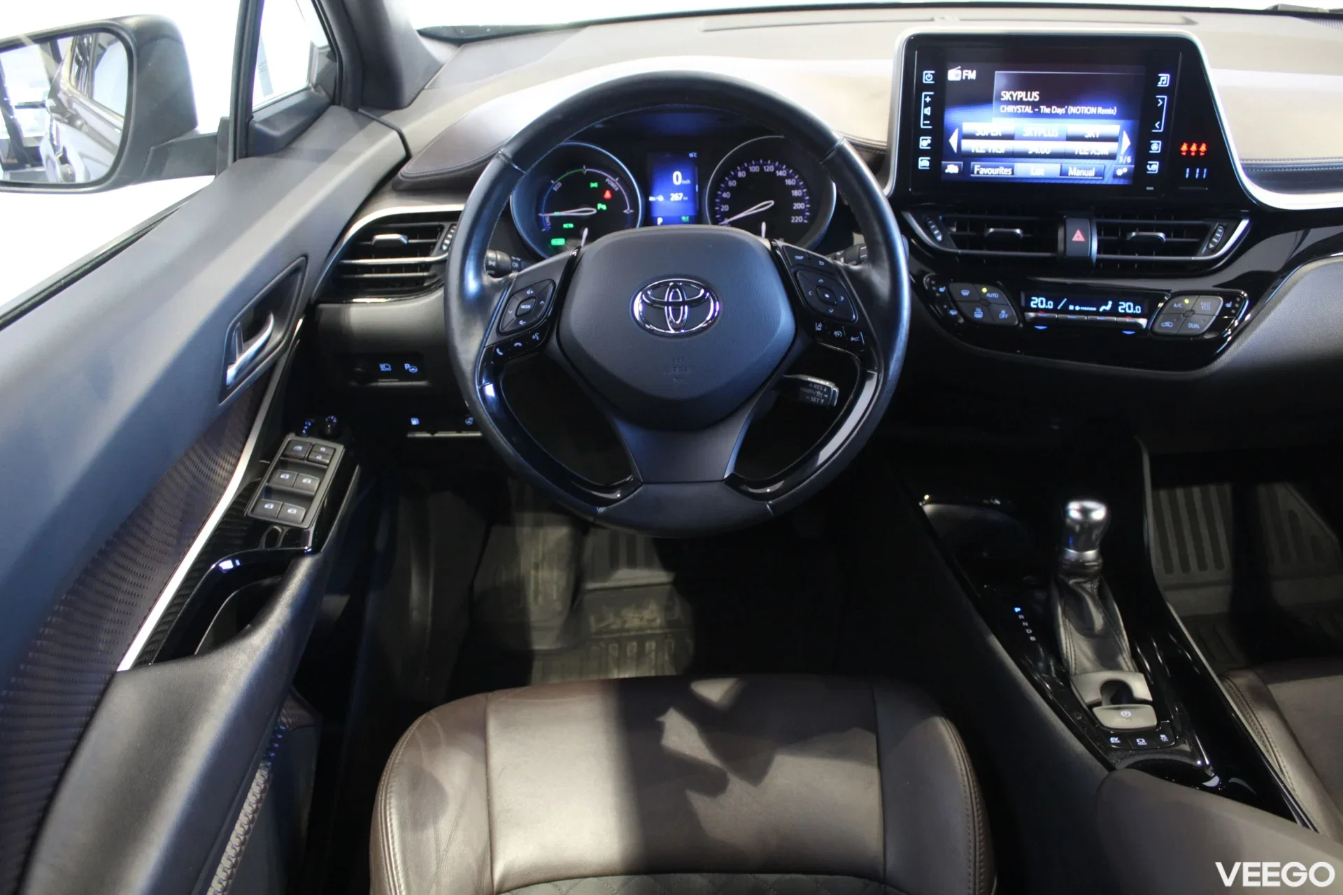 Toyota C-HR Luxury Plus 1.8 72kW