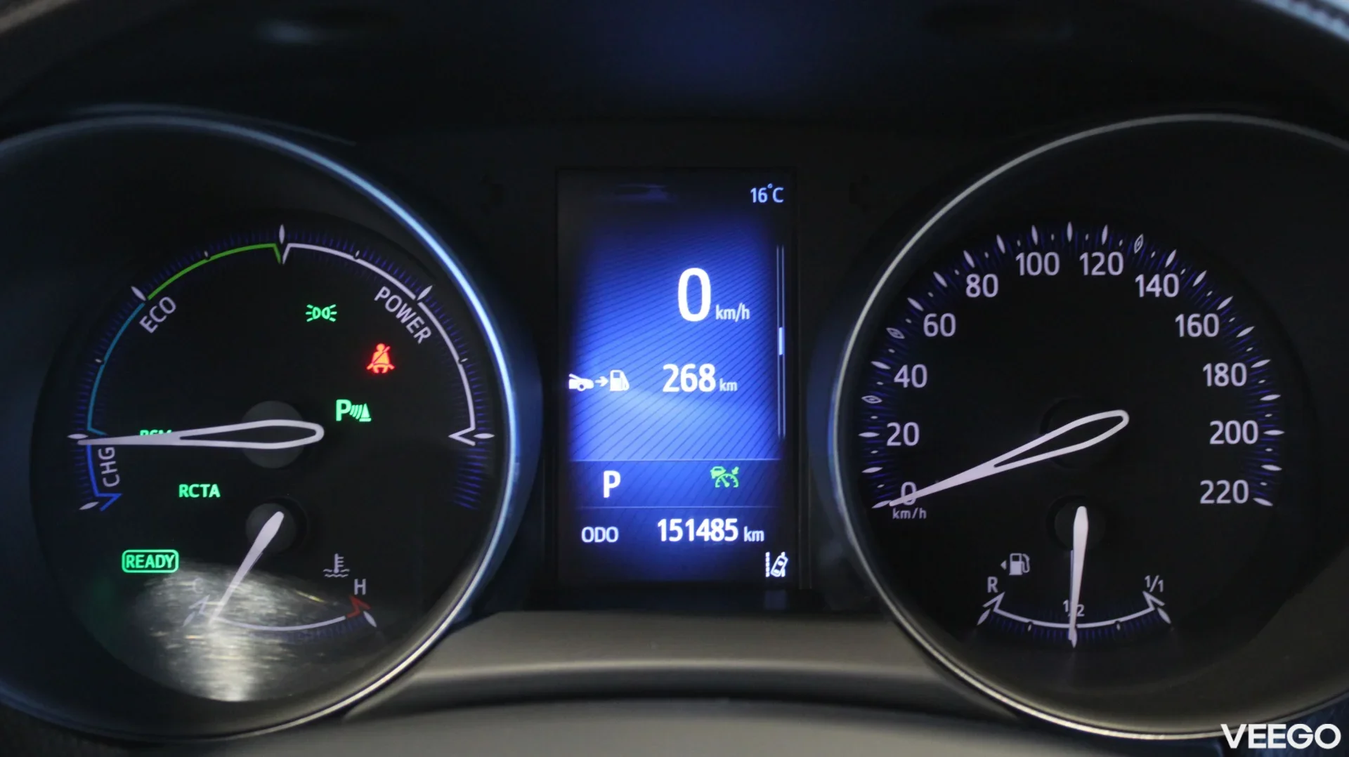 Toyota C-HR Luxury Plus 1.8 72kW