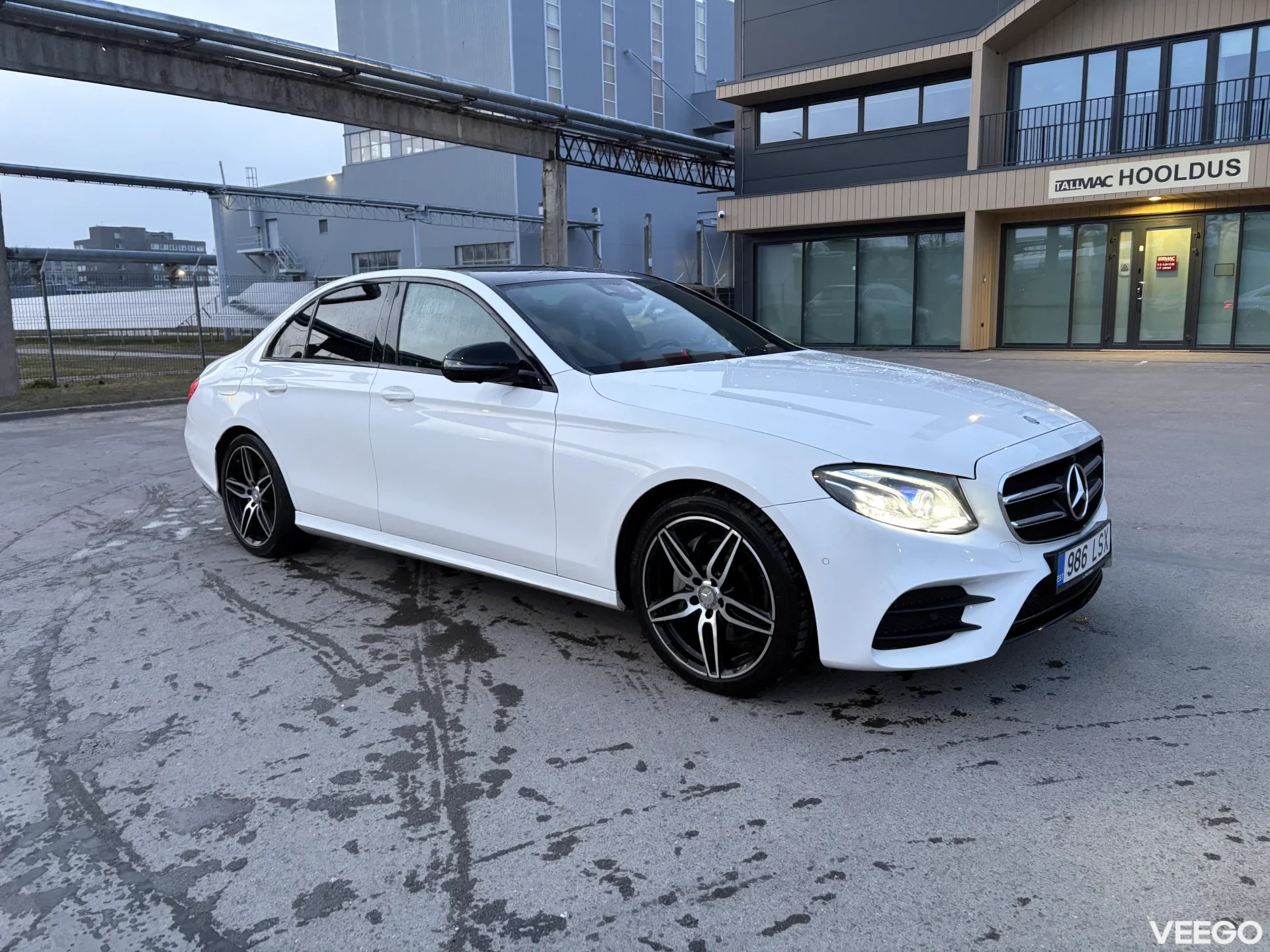 Mercedes-Benz E220 2.0 143kW