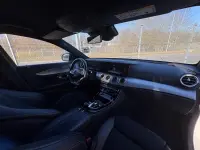 Mercedes-Benz E220 2.0 143kW thumbnail