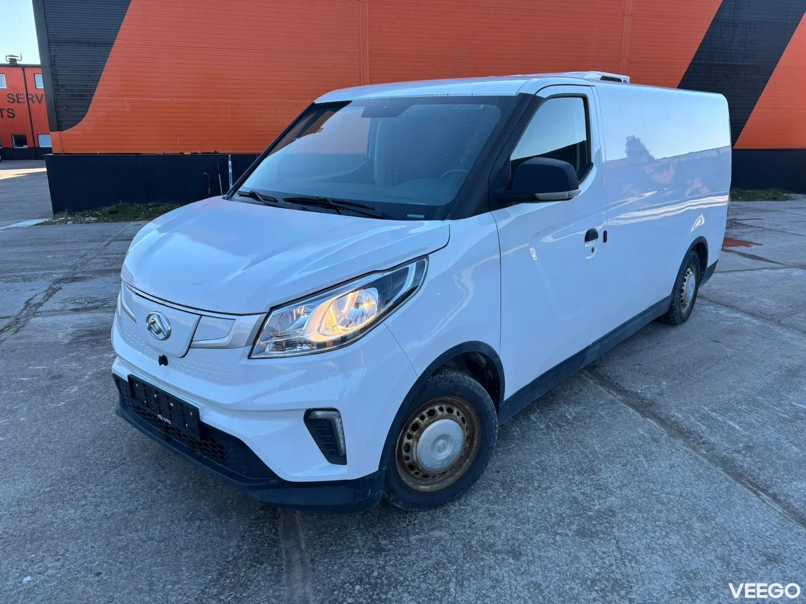 Maxus e Deliver 3 Neos 100 / BOX L=2400 / W=1320 / H=1140 mm 40kW