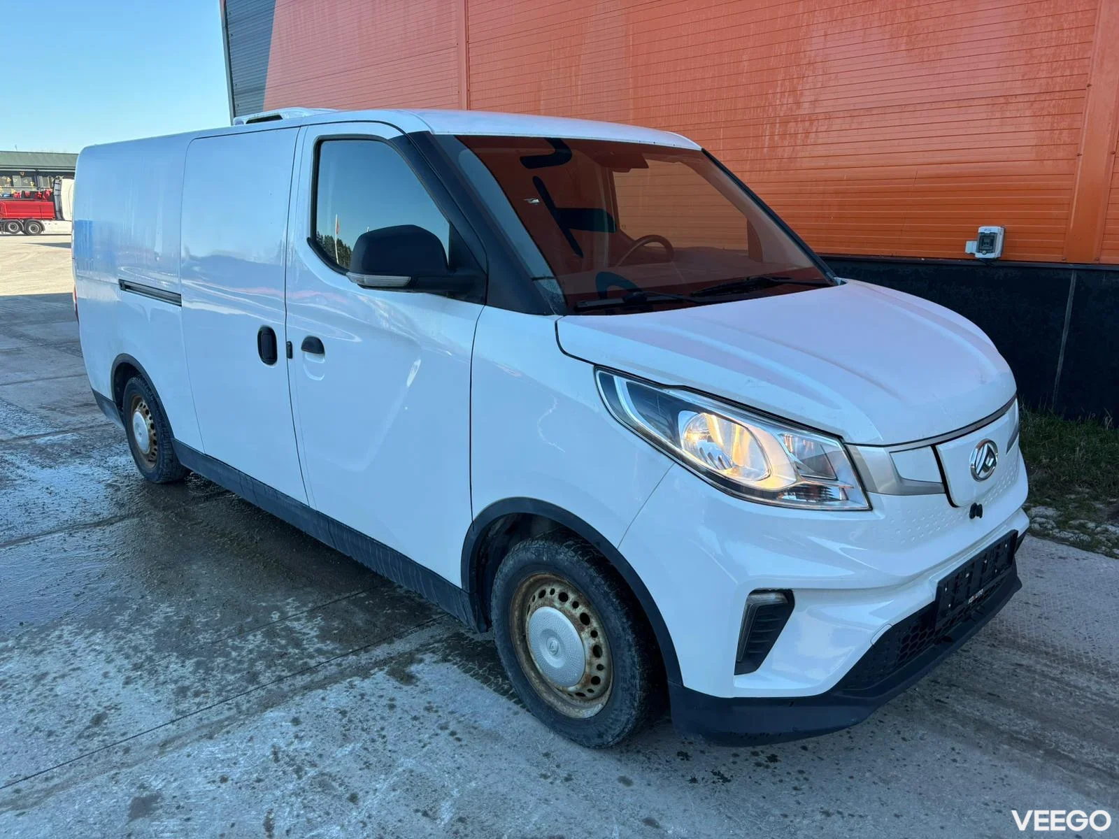 Maxus e Deliver 3 Neos 100 / BOX L=2400 / W=1320 / H=1140 mm 40kW