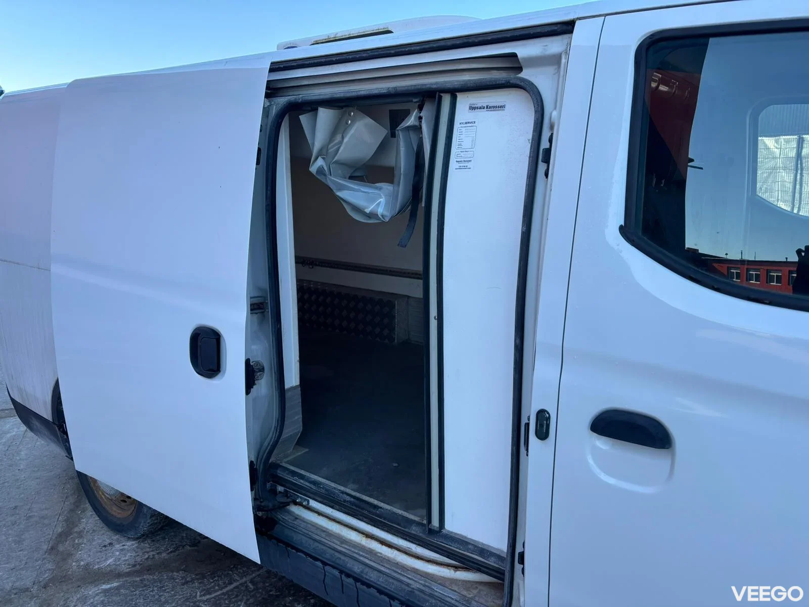Maxus e Deliver 3 Neos 100 / BOX L=2400 / W=1320 / H=1140 mm 40kW