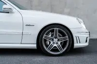 Mercedes-Benz E class 6.2 378kW thumbnail