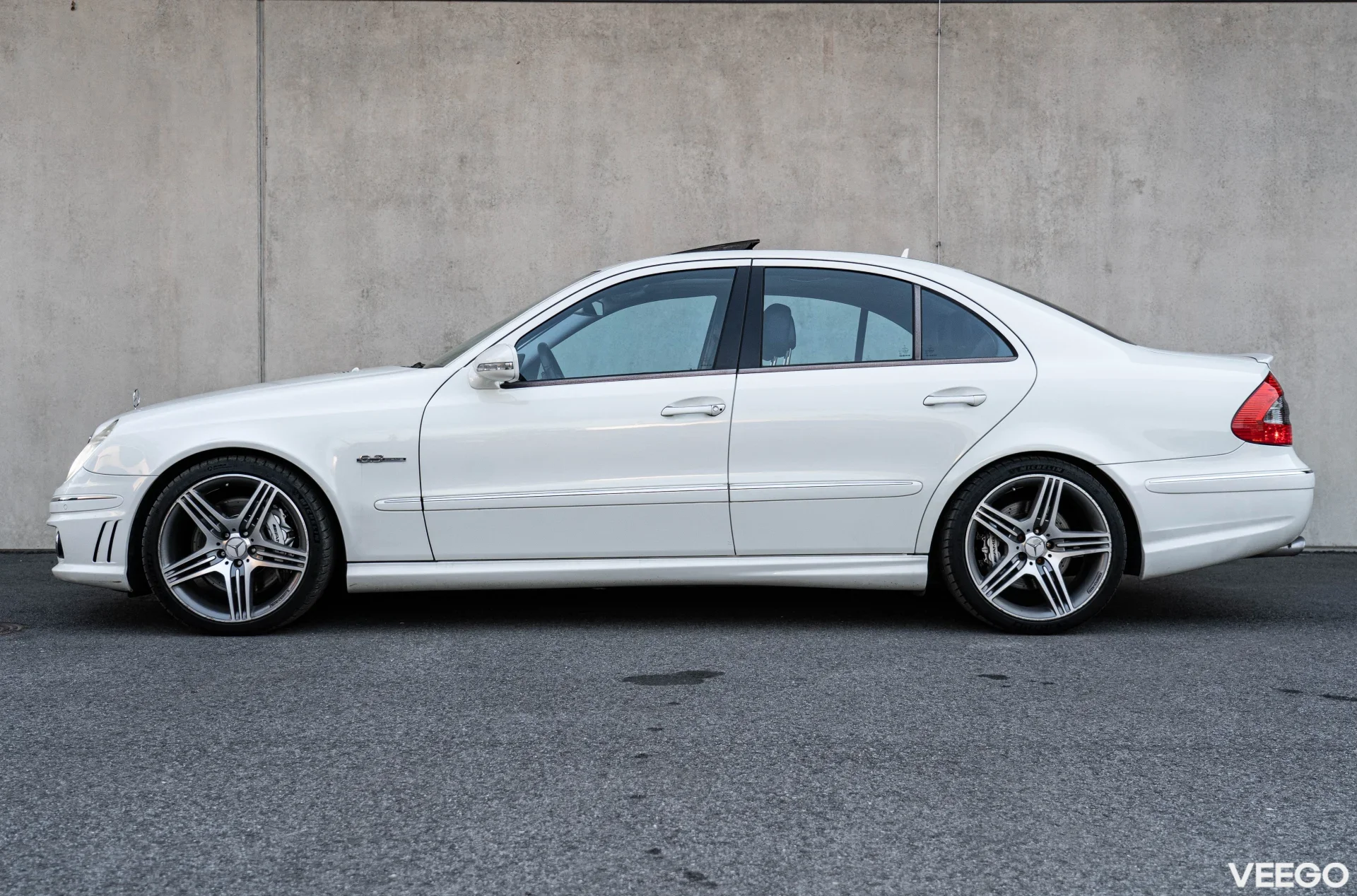 Mercedes-Benz E class 6.2 378kW
