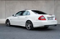 Mercedes-Benz E class 6.2 378kW thumbnail