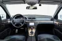 Mercedes-Benz E class 6.2 378kW thumbnail