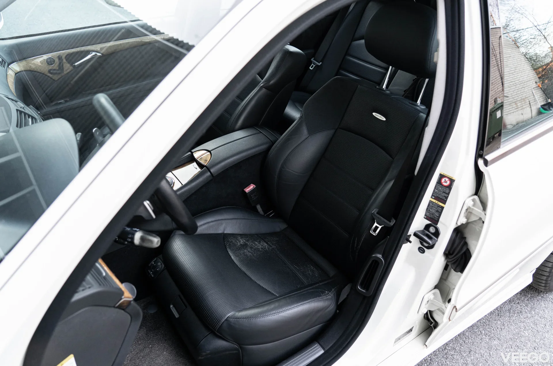 Mercedes-Benz E class 6.2 378kW