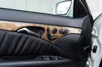 Mercedes-Benz E class 6.2 378kW thumbnail