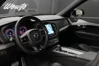 Volvo XC90 B5 AWD 235HK 7-Sits R-Design /HuD /360 /Massage/4.95% 173kW thumbnail