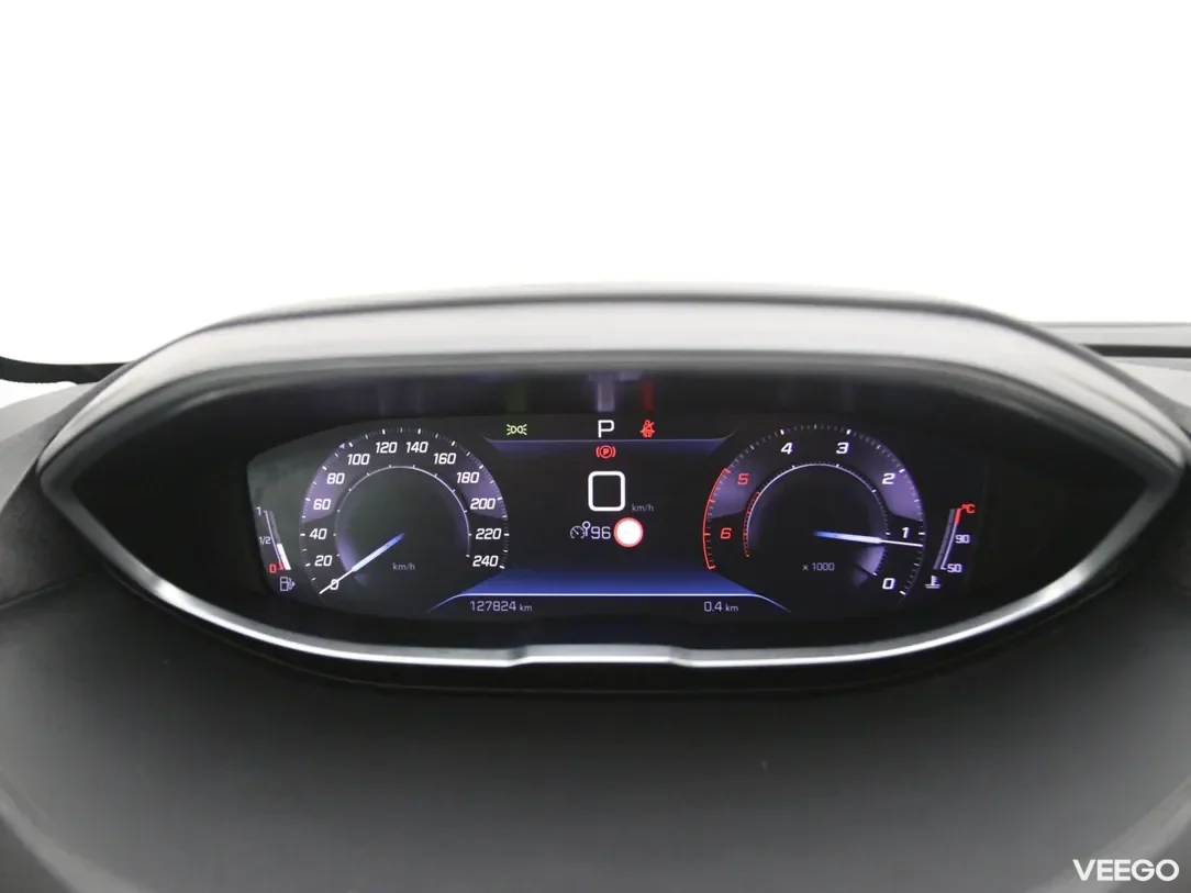 Peugeot 5008 1.5 96kW